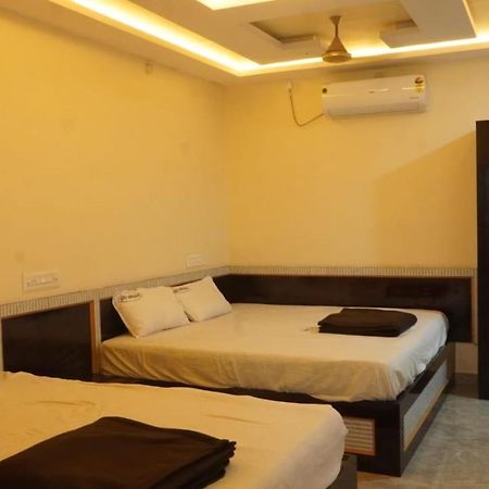 ホテル Sri Vasavi Residency Rāmeswaram エクステリア 写真