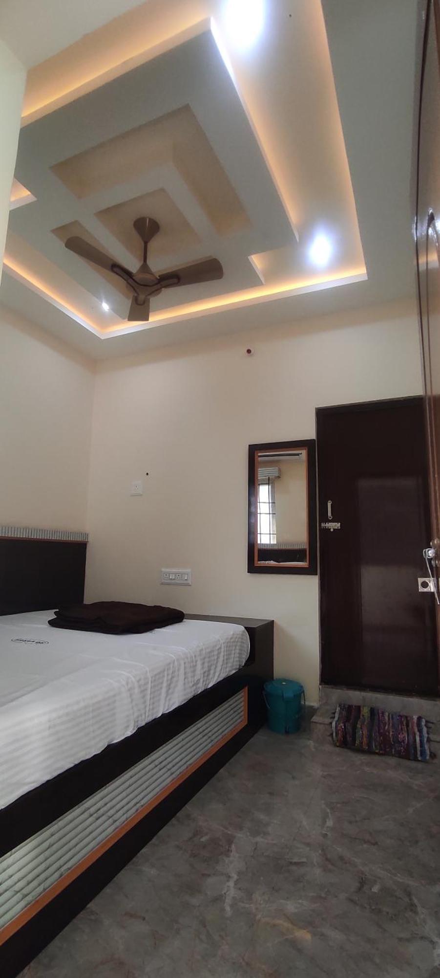 ホテル Sri Vasavi Residency Rāmeswaram エクステリア 写真