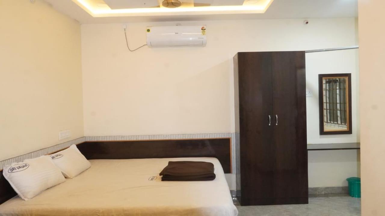ホテル Sri Vasavi Residency Rāmeswaram エクステリア 写真